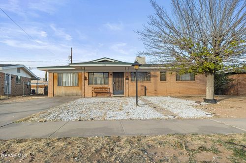 5845 Wrangler Dr, El Paso, TX, 79924-2019 | Card Image