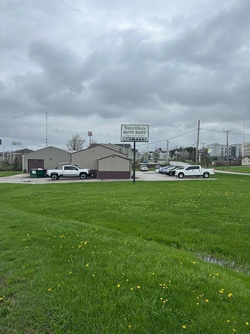 8020 Oliver Rd, Erie, PA, 16509-4620 | Card Image