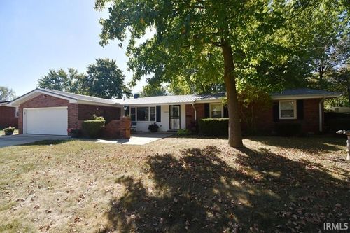 2259 Wilshire Dr, Frankfort, IN, 46041-2865 | Card Image