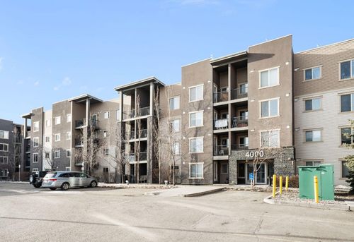 4220-403 Mackenzie Way Sw, Airdrie, AB, T4B3V7 | Card Image