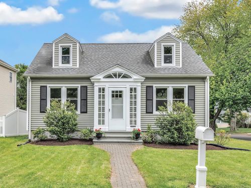 435 Lenox Rd, Fairfield, CT, 06825-4352 | Card Image