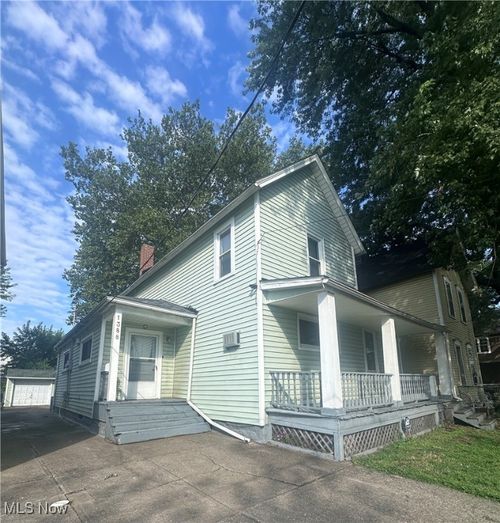 1386 The Blf, Strongsville, OH, 44136 | Card Image