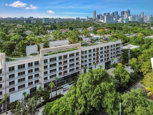 402-2200 Brickell Avenue, Miami, FL, 33129 | Card Image