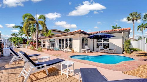 2524 Se 9th St, Pompano Beach, FL, 33062-6709 | Card Image