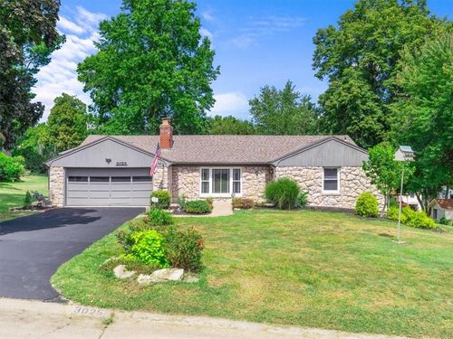 3025 Douglas St, Saint Joseph, MO, 64506-2144 | Card Image