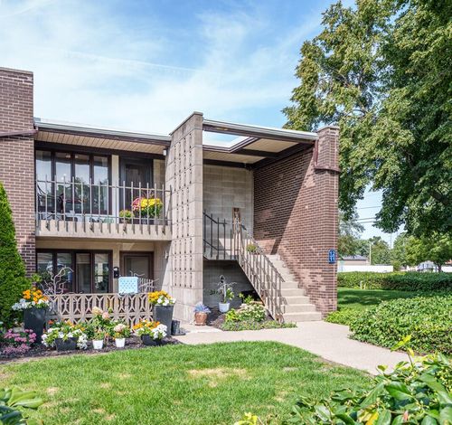 12-805 S Despelder St, Grand Haven, MI, 49417-2295 | Card Image