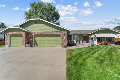 2220 Andy Pl, Nampa, ID, 83651-7556 | Card Image