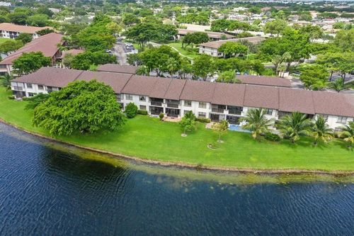 208-9670 W Mcnab Rd, Tamarac, FL, 33321-3364 | Card Image