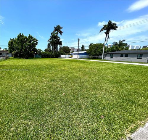 212 Ne 1st St, Dania Beach, FL, 33004-4801 | Card Image