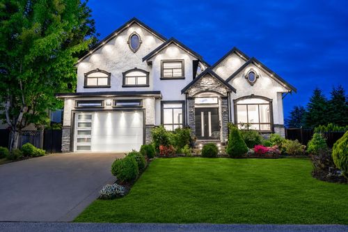 8670 Tunis Pl, Surrey, BC, V3S4Y6 | Card Image