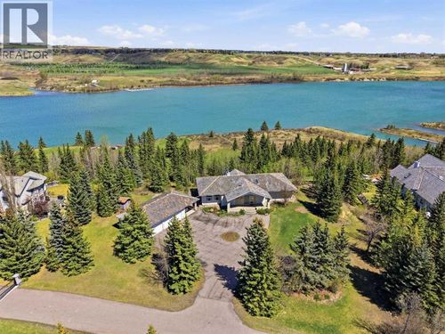 182 Emerald Bay Dr, Calgary, AB, T3Z1E2 | Card Image