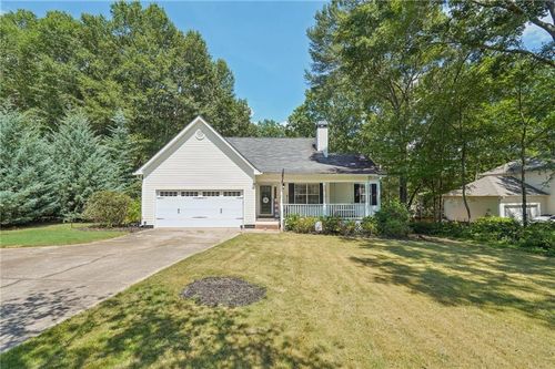 212 Shannon Ct, Senoia, GA, 30276-1925 | Card Image