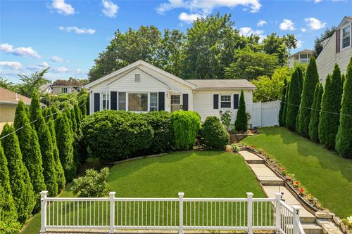 7 Belleview Ave, Ossining, NY, 10562-4309 | Card Image