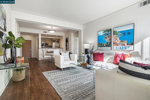 apt-114-1655 N California Blvd, Walnut Creek, CA, 94596-4466 | Card Image