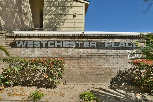 704-700 Thicket Ln, Houston, TX, 77079-7511 | Card Image