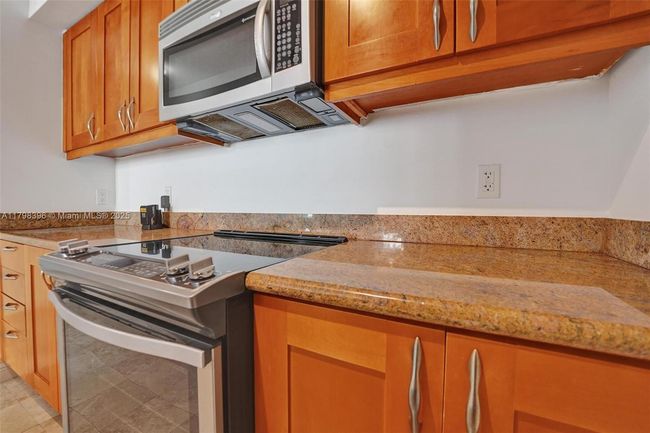 UNIT-2105W - 1745 E Hallandale Beach Blvd, Condo with 2 bedrooms, 2 bathrooms and null parking in Hallandale Beach FL | Image 18