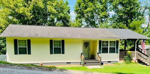 652 Hill St, Jellico, TN, 37762-2463 | Card Image