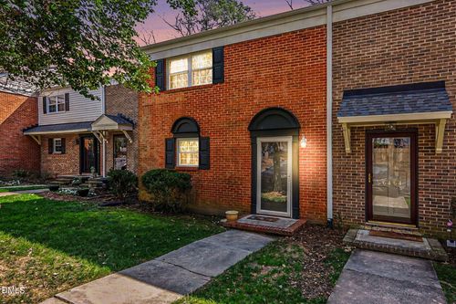 6407 New Market Way, Raleigh, NC, 27615-6823 | Card Image