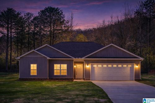 256 Deerfield Cir, Anniston, AL, 36207-5792 | Card Image