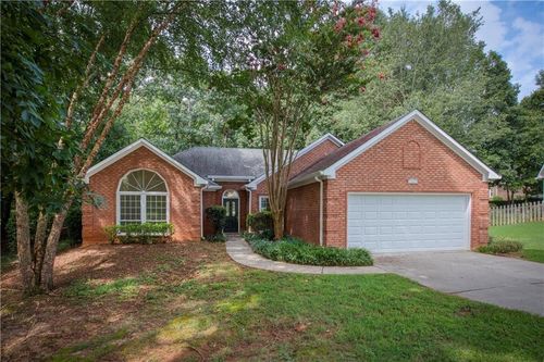 11070 Pinewalk Forest Cir, Alpharetta, GA, 30022-4752 | Card Image