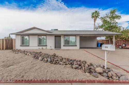 3210 E Helena Dr, Phoenix, AZ, 85032-2064 | Card Image