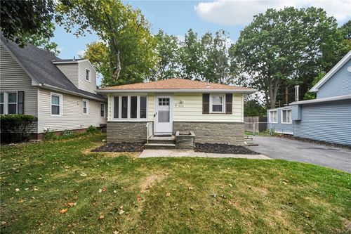 938 Whitlock Rd, Irondequoit, NY, 14609-1732 | Card Image