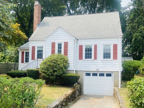 10 Seward Rd, Stoneham, MA, 02180-1178 | Card Image