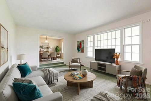 208 Victoria Cir, Kings Mountain, NC, 28086-2743 | Card Image