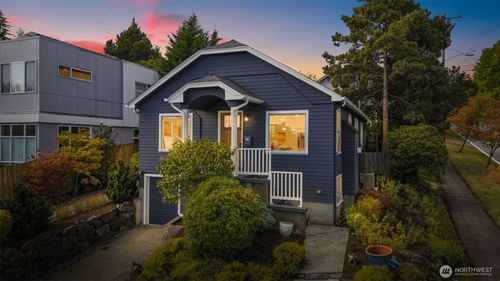 2301 19th Ave S, Seattle, WA, 98144-5107 | Card Image