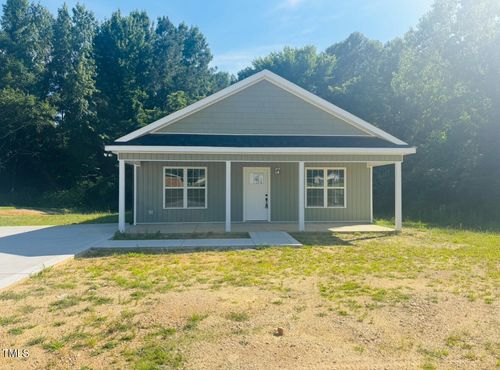 300 Saturn St, Dunn, NC, 28334-2706 | Card Image