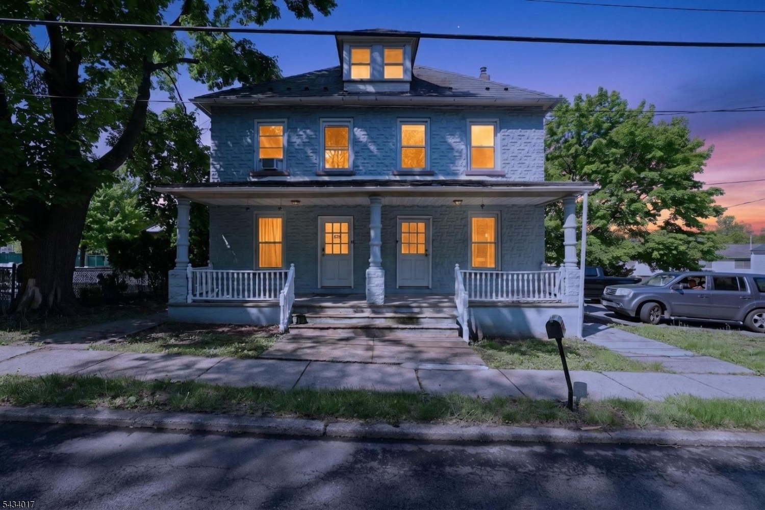 Residential in Phillipsburg Town 3