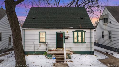 2085 Thomas St, Lincoln Park, MI, 48146-2526 | Card Image