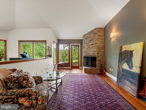 3959 Cobbler Mountain Rd, DELAPLANE, VA, 20144-2109 | Card Image