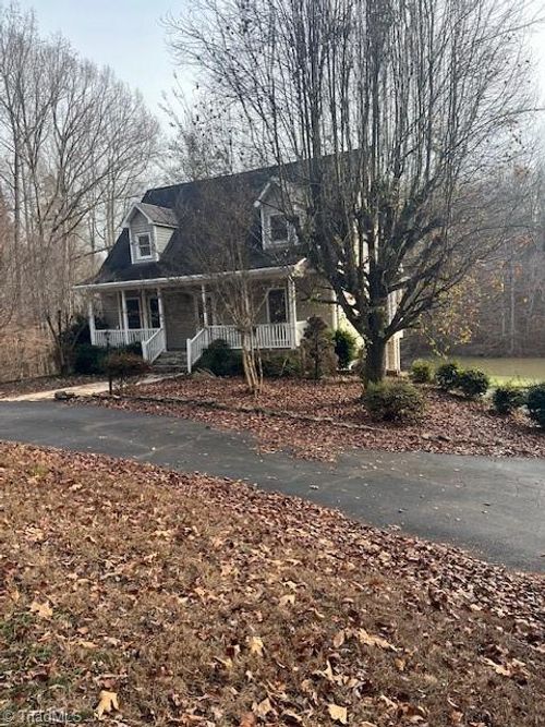 7620 Grapevine Rd, Lewisville, NC, 27023-9711 | Card Image