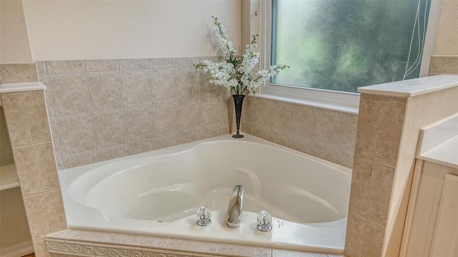 8019 Indigo Ridge Ter, House other with 3 bedrooms, 2 bathrooms and null parking in Bradenton FL | Image 27