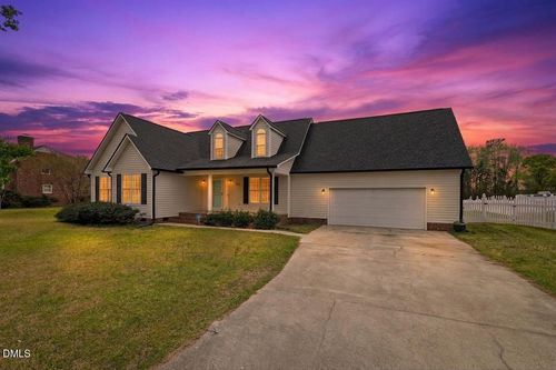 724 Iris Bryant Rd, Dunn, NC, 28334-6431 | Card Image