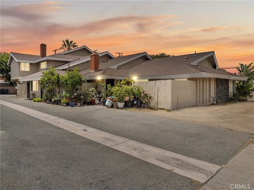 12741 Groveview St, Garden Grove, CA, 92840-4836 | Card Image