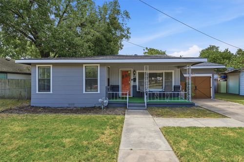 408 E Park Ave, Sherman, TX, 75090-8940 | Card Image