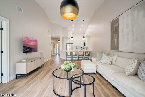 302-7741 Pebble Creek Cir, NAPLES, FL, 34108-6573 | Card Image