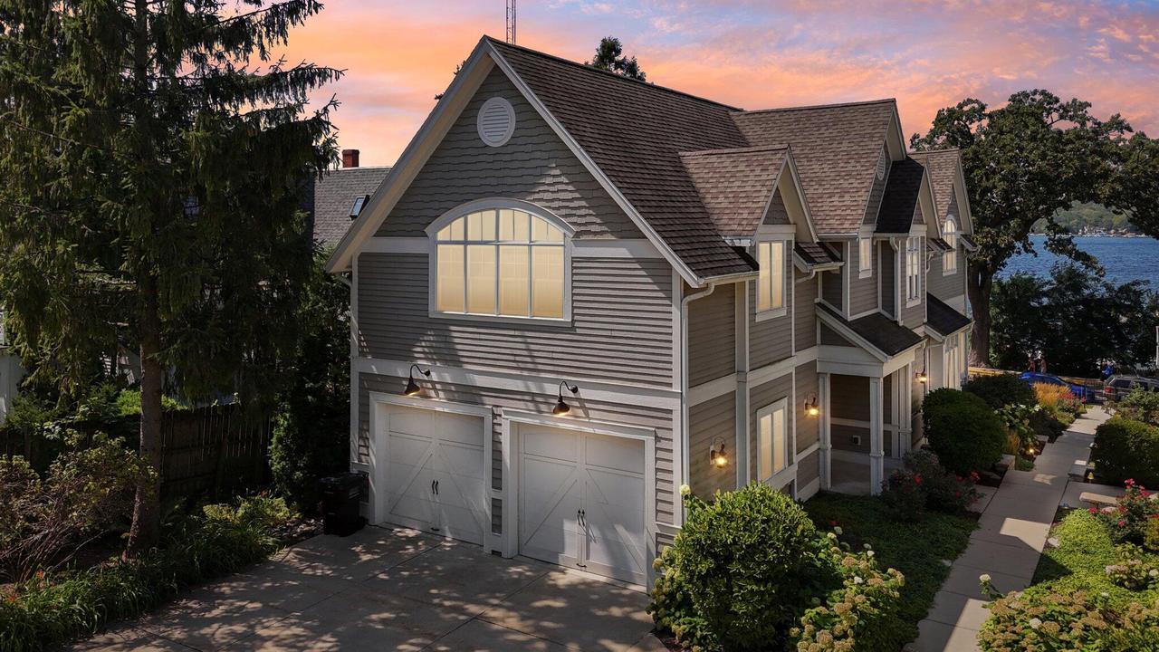Wrigley Dr, Lake Geneva, WI 53147