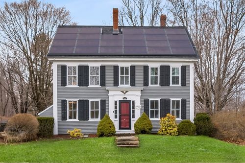 832 Main St, West Newbury, MA, 01985-1309 | Card Image