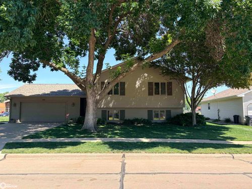 1204 Navajo St, Burlington, IA, 52601-3460 | Card Image