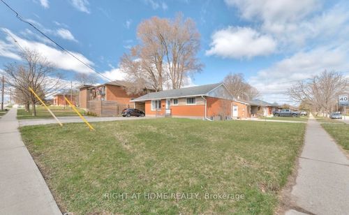 upper-484 Speedvale Avenue E, Guelph, ON, N1E1P2 | Card Image