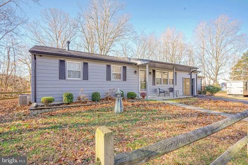 951 New Jersey Ave, Deptford, NJ, 08096-5335 | Card Image