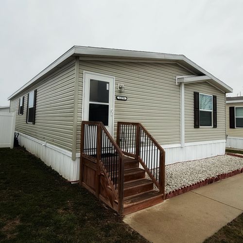 1279 Beacon Hill Ct, Mount Pleasant, MI, 48858-4564 | Card Image