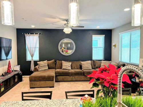 24440 Periwinkle Way, Lake Elsinore, CA, 92532-2730 | Card Image