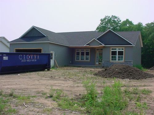 41 Hollyshire Way, Clay, NY, 13041 | Card Image