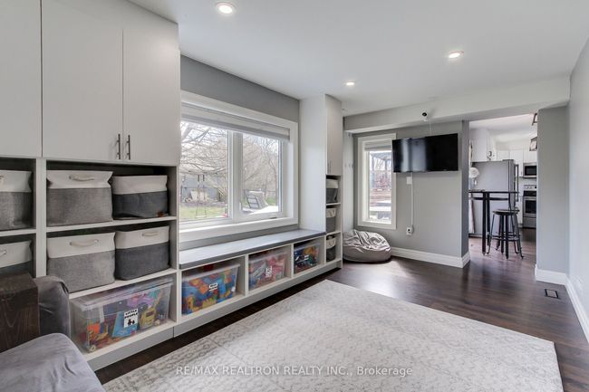 169 King St, House other with 4 bedrooms, 3 bathrooms and 6 parking in Mount Albert ON | Image 8