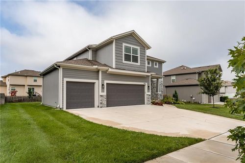 28601 W 162nd St, Gardner, KS, 66030-4504 | Card Image