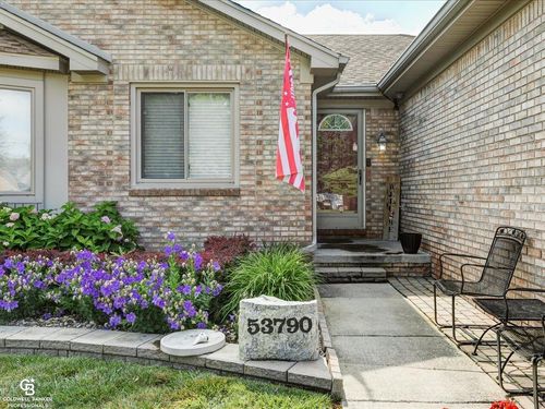 53790 Meadow View Ln Lane, New Baltimore, MI, 48047 | Card Image